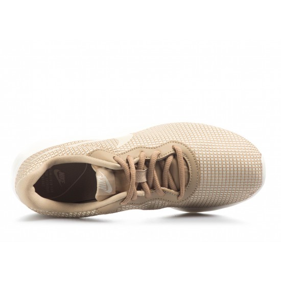 Nike Tanjun SE 844908-200